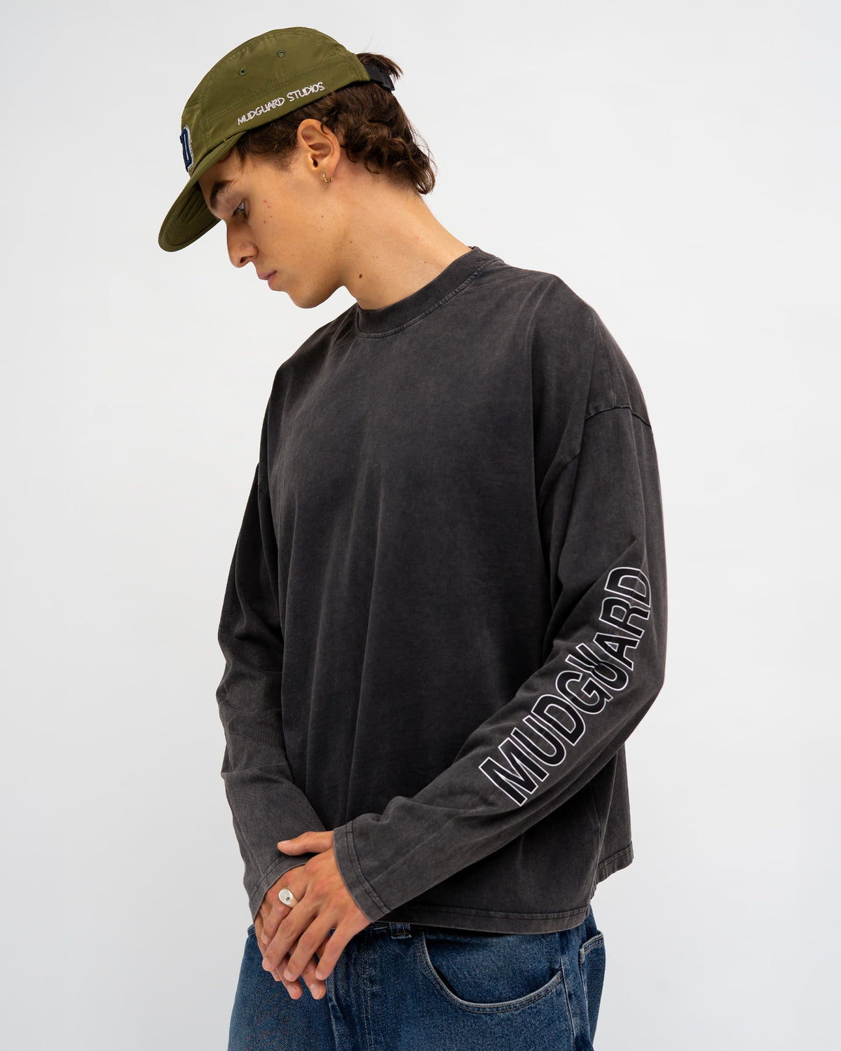 Art Over Everything Longsleeve Black-4