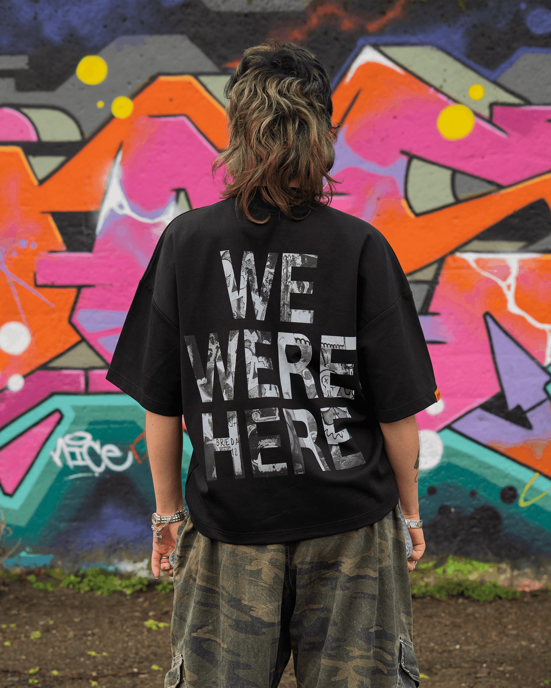 Mudguard x Oranje Zoet x Ploegendienst – WE WERE HERE Tee-3