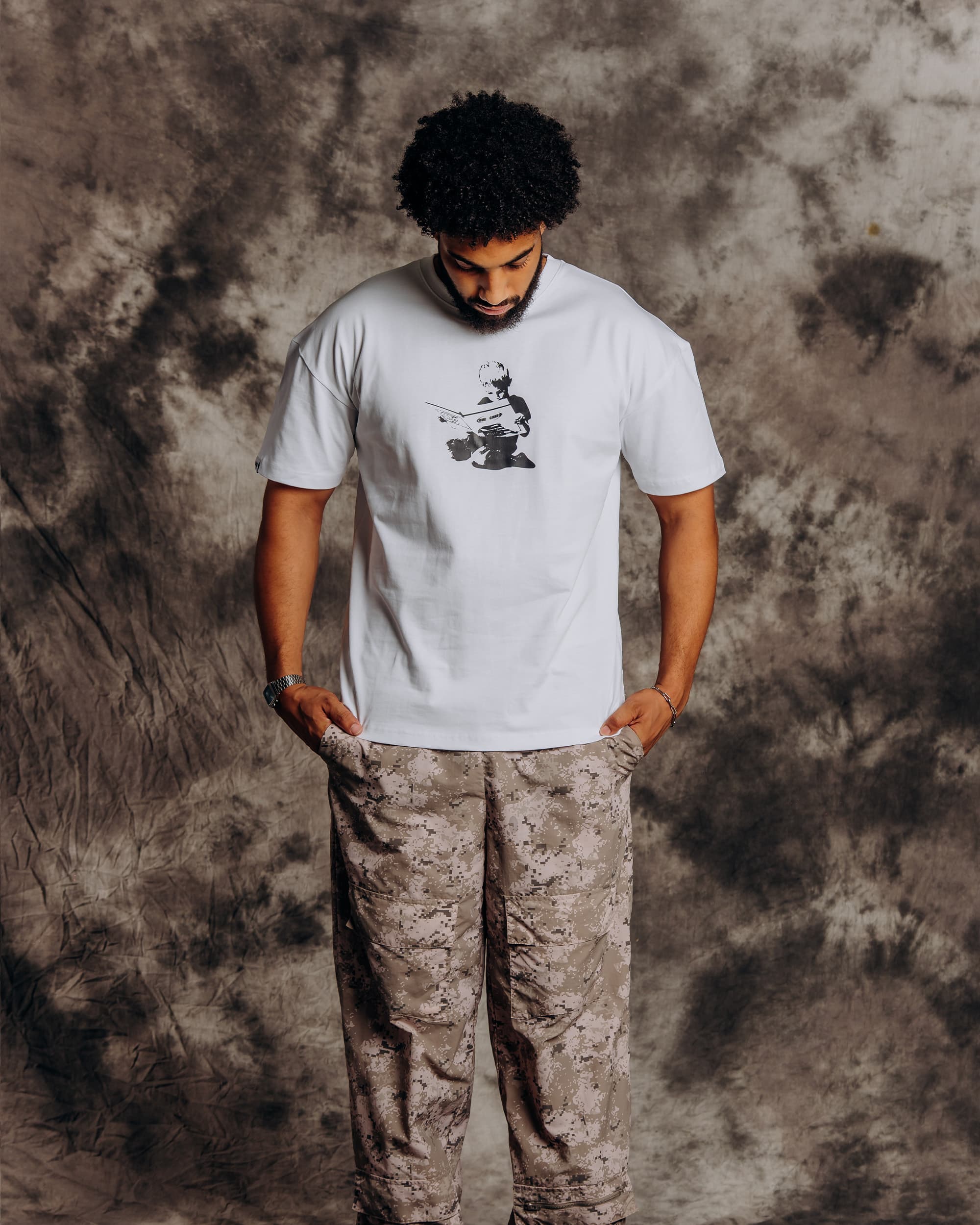 Mudguard Reading Art Tee model front view