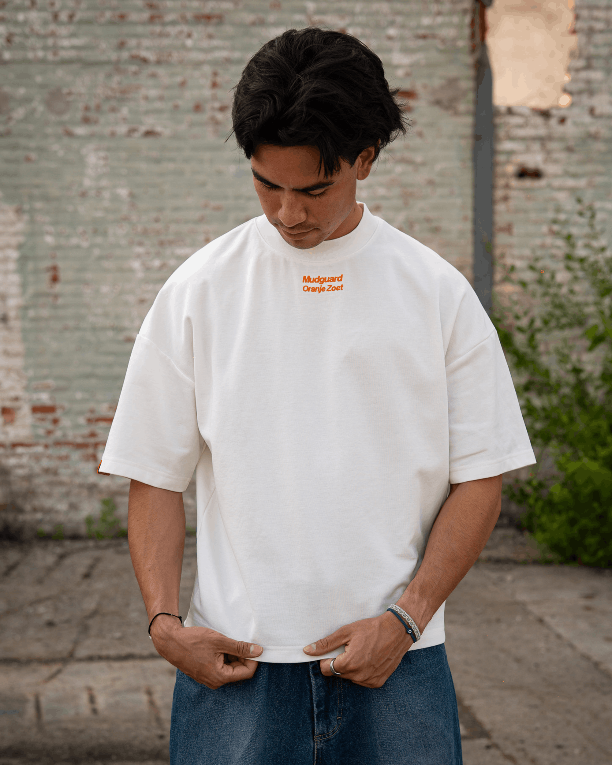 Mudguard x Oranje Zoet x Ploegendienst – BUILT FOR THE PIT Tee-7