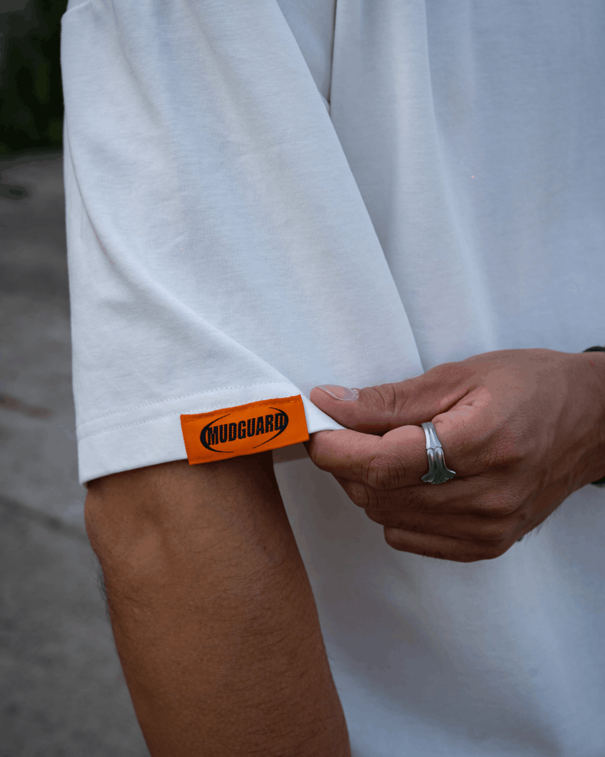 Mudguard x Oranje Zoet x Ploegendienst – BUILT FOR THE PIT Tee-6